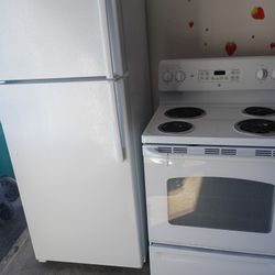 Refrigerators De 28x67 Y Estufa Electrica Blanca