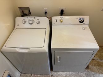 GE Washer and Dryer Set