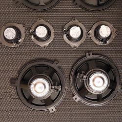 OEM Jeep Wrangler Speakers (2018) – Full Set – Great Condition