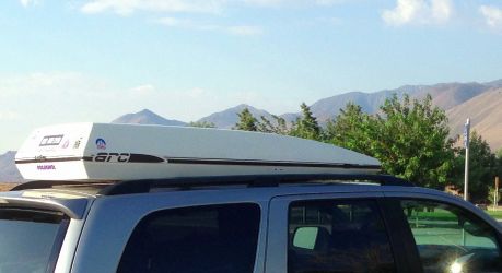 Large Fiberglass Rooftop Cargo / Ski Box – Locking w/ Keys – Clean