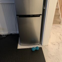Mini Refrigerator 