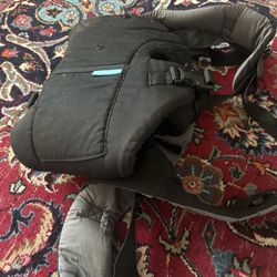 Infantino Baby Carrier - Black