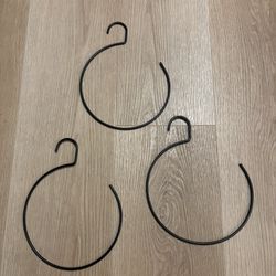 Belt, Scarf Or Handbag Hangers  