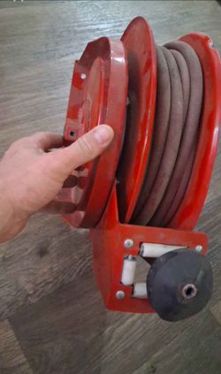 Red Metal Hose Reel with Hose