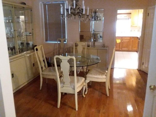 Dining Room Set
