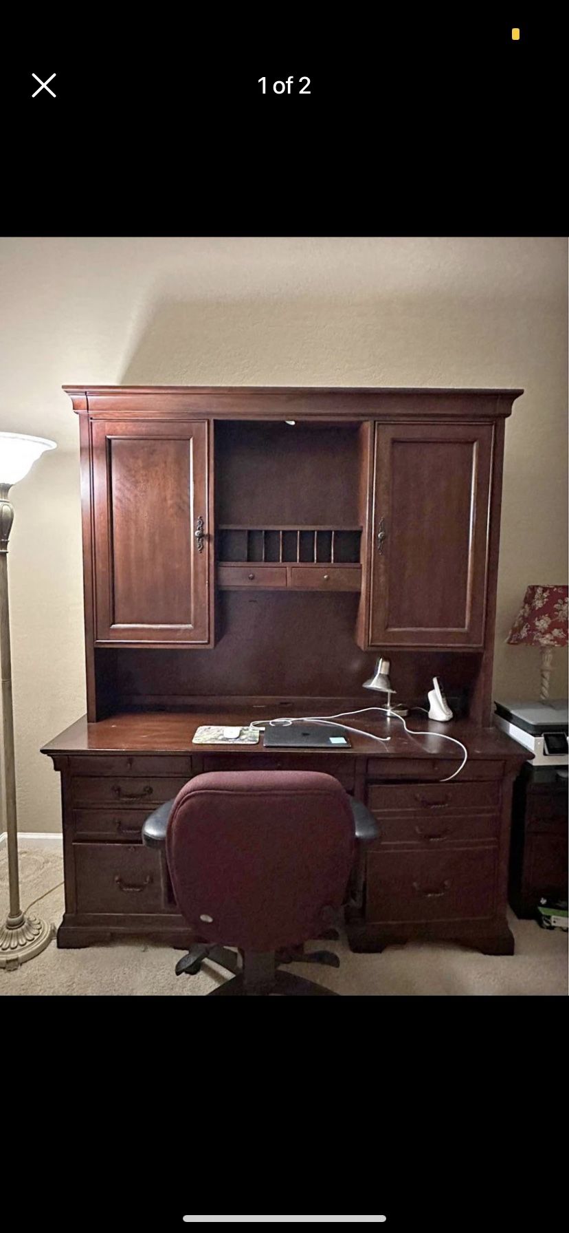 Credenza Desk with Optional Hutch Top
