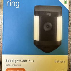 ring spotlight cam Plus Battery