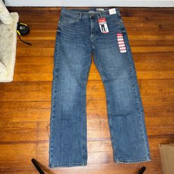 Wrangler Men's Medium Blue Straight Jeans