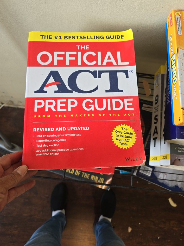 SAT ,ACT ,KAPLAN BOOKS 