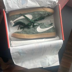 Nike Blazer Low Book Chevy Size 11