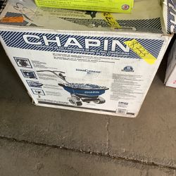 Chapin 82088B 80-Pound Professional Sure Spread Ice Melt and Salt Spreader with Baffles