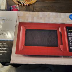 Perfect For Dorm Rooms or Singles Apartment - Mainstays 700 watt Microwave  - Red (New - still in box)