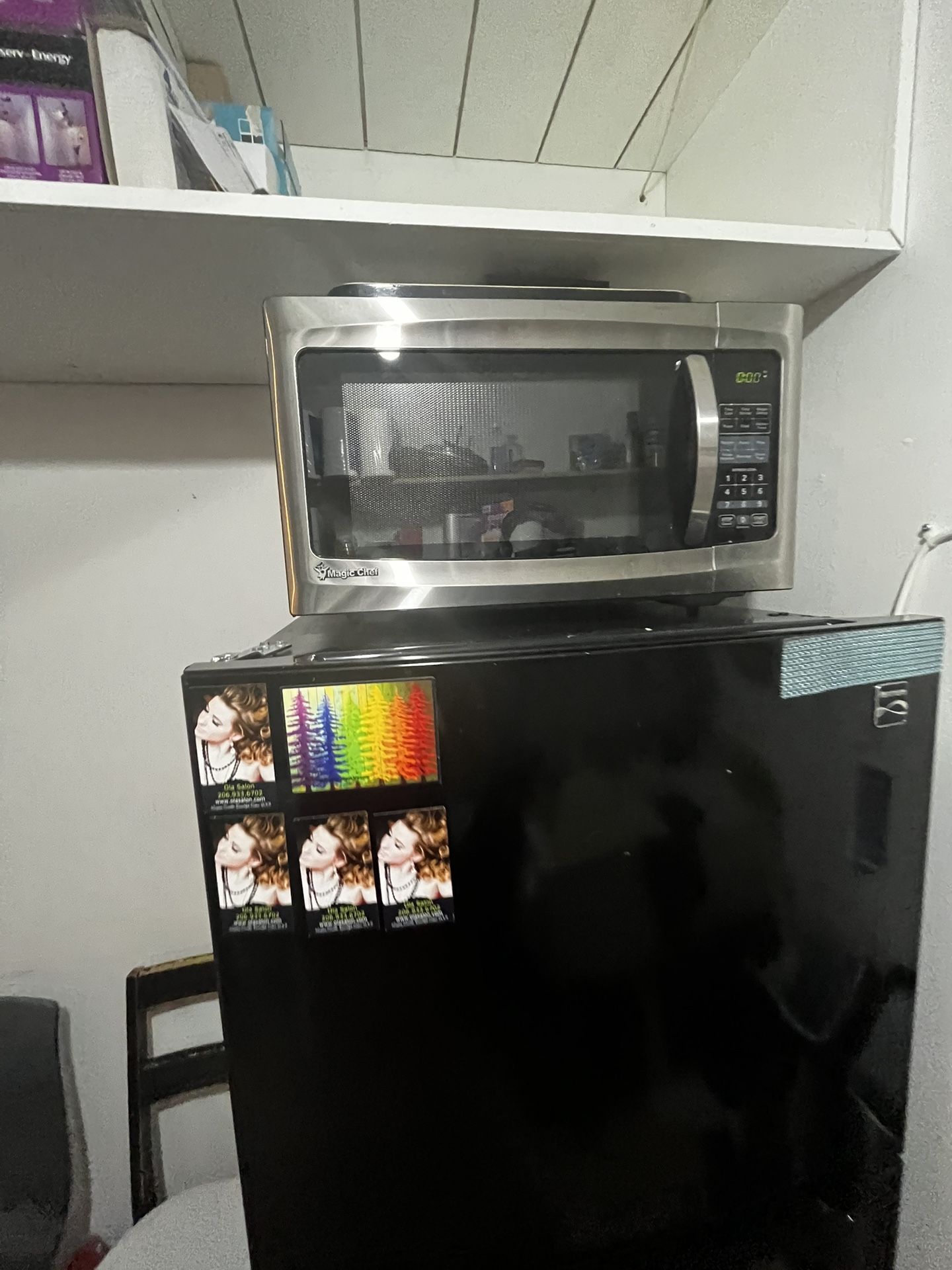 π Magic Chef Stainless Steel Microwave