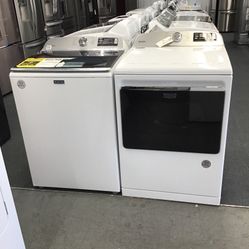 New Scratch And Dent Maytag Washer And Dryer Set. 1 Year Warranty 
