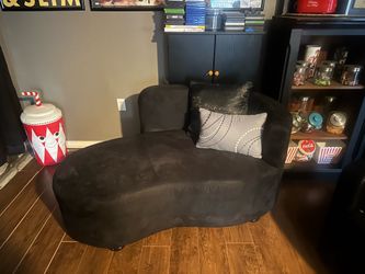 black suede modern style lounge chair