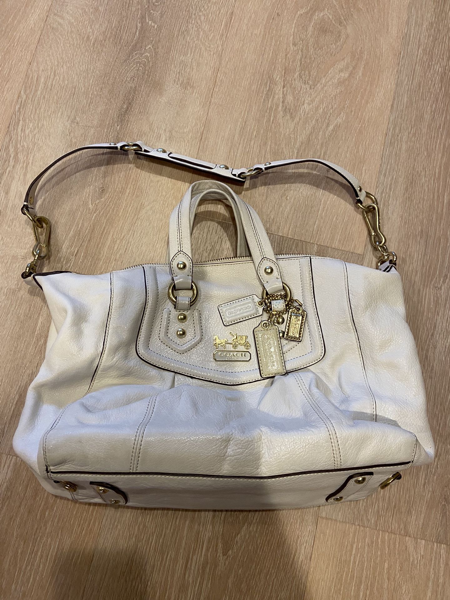 Coach Handbag Purse Shoulder Bag White