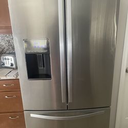 Whirlpool stainless steel refrigerator