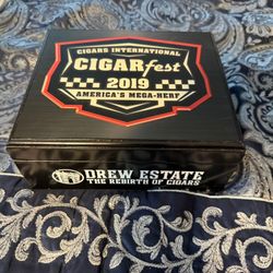 2019 CigarFest Humidor new old stock 