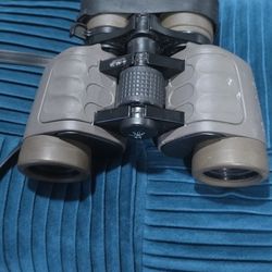Bell & Howell Binoculars
(7-15)x35