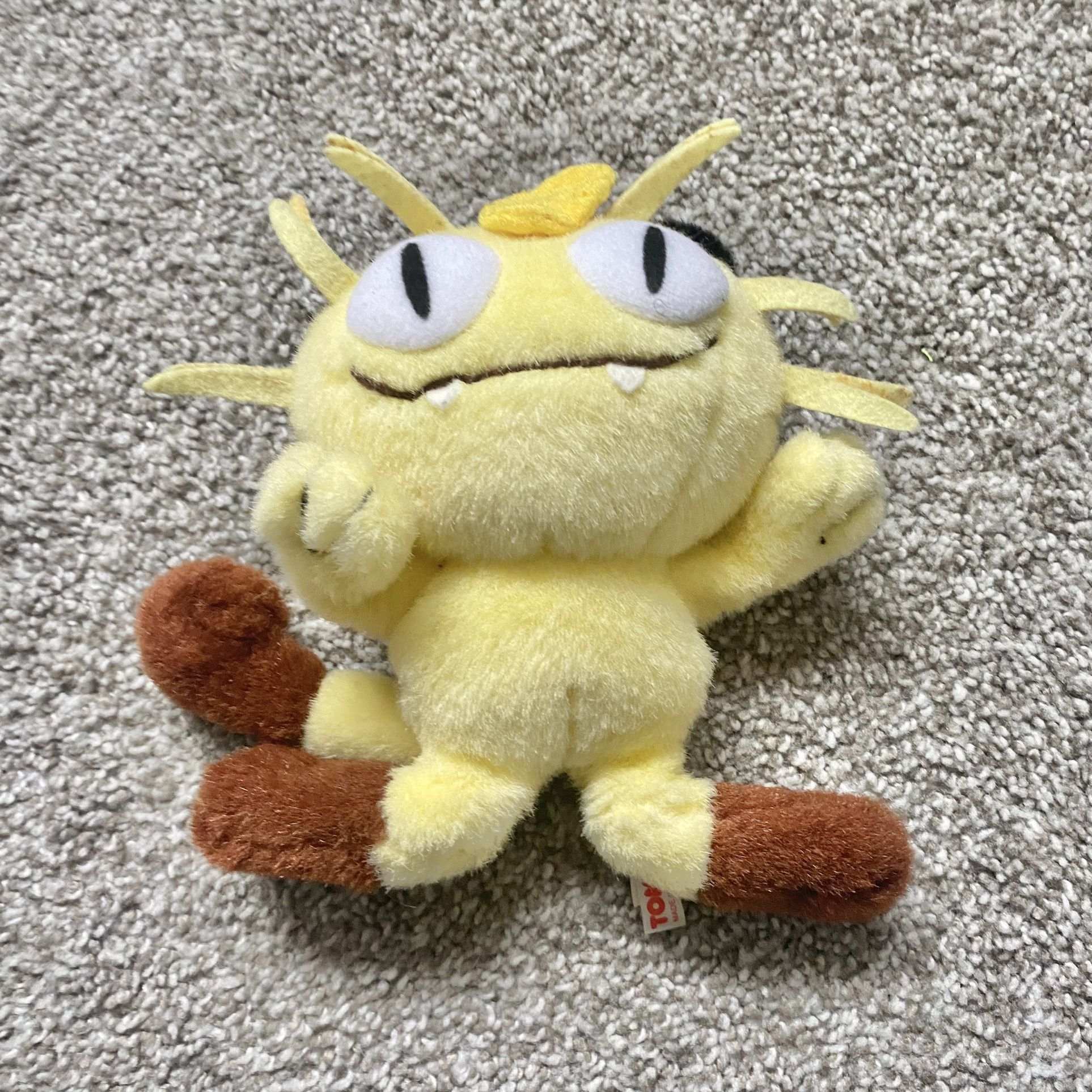Meowth Pokémon Tomy Fuzzy Plush Stuffed Toy Doll Japan Persian