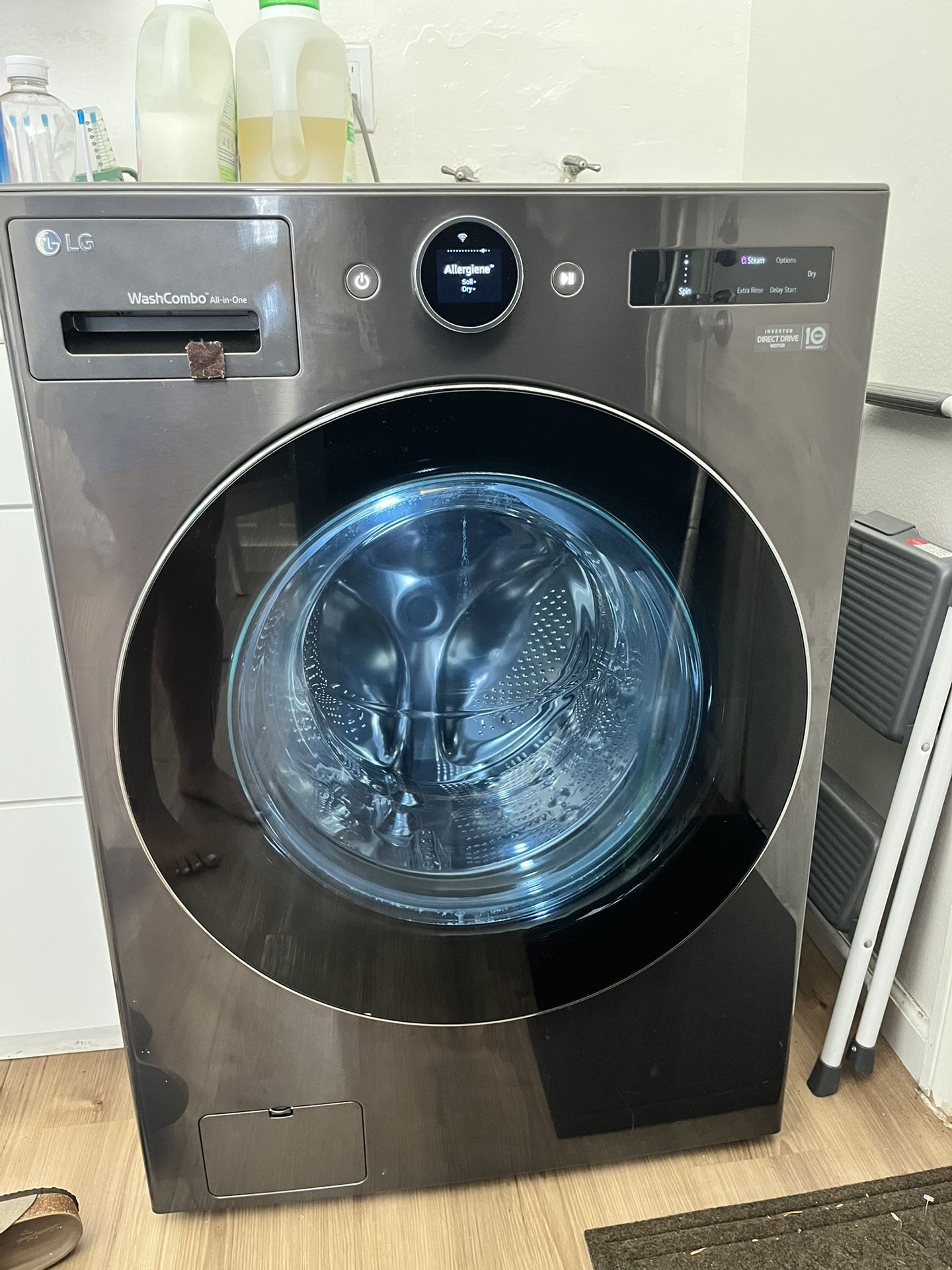 LG Washer and Dryer combo