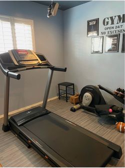 NordicTrack Treadmill with FlexSelect Cushioning