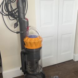 Dyson used it several times, Work Perfect, Good Condition 