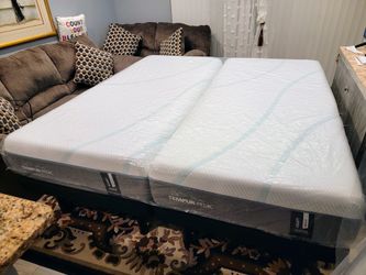 New split King or (2) XL Twin Tempurpedic Adapt Medium mattresses