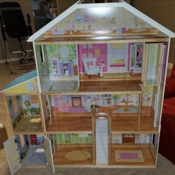 Doll House 4 ½ ft tall
