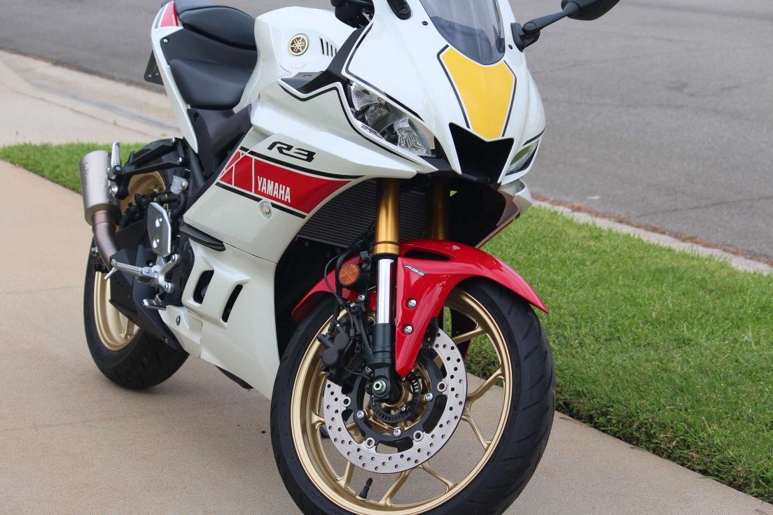 Yamaha YZF-R3 Anniversary Edition ABS
