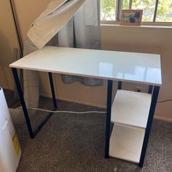 Marbly Desk 