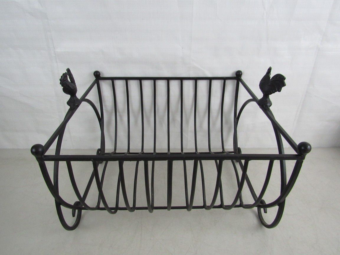 Rooster Farmhouse Country Home Cast & Wrought Iron Magazine Rack


