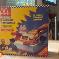 McDonald’s Happy Meal Magic McNugget Snack Maker Maker