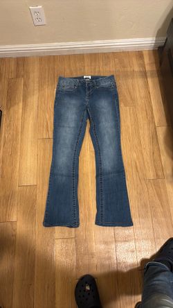 Brand:Mudd, Model:Bootcut, Color: Dark Wash, Size:5