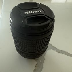 Nikon AF-S Nikkor 18-140mm 1:3.5 - 5.6 G ED Lens 