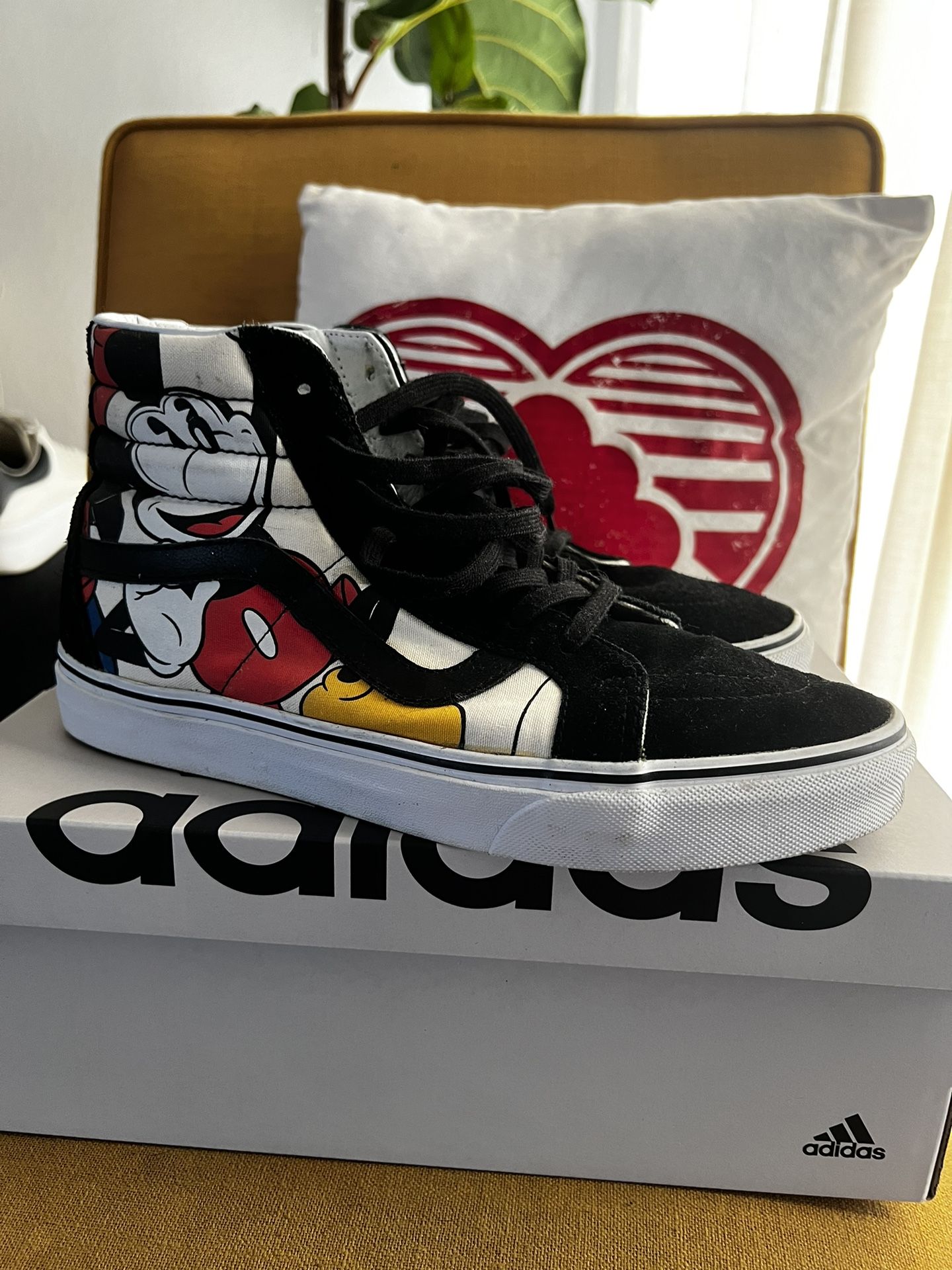 Disney Vans Old Skool High