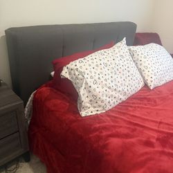 Queen Size Bedroom Set