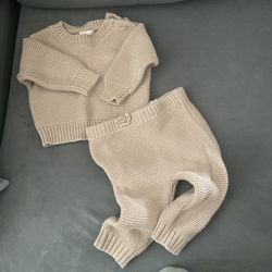 Knitted Brown Baby Set 