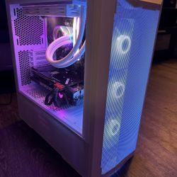 All White Gaming PC