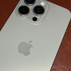 Iphone 15 Pro Max - 512GB - Factory Unlocked 🔓 