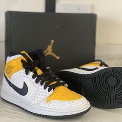 Air Jordan size 7 women’s