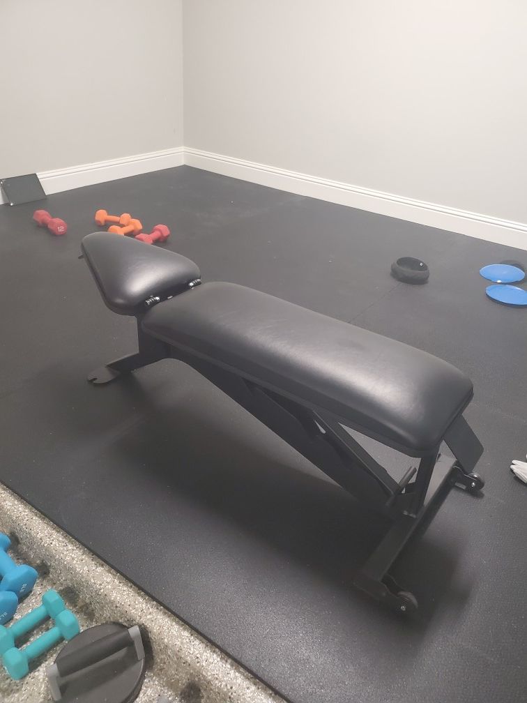 Adjustable Commercial Bench