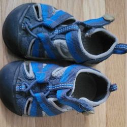 Keen Kids Blue Sandals size 5C  In very good condition  