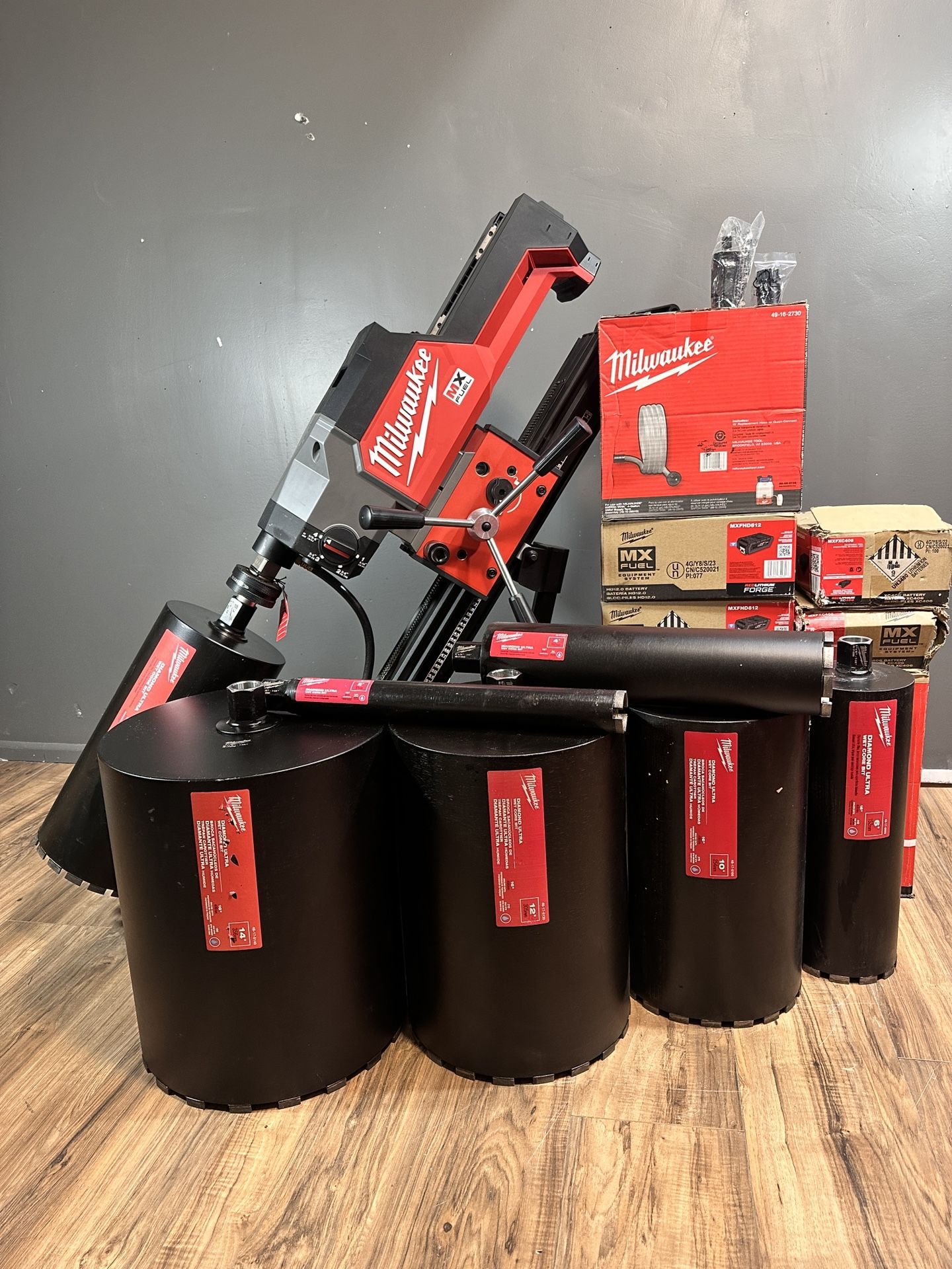Milwaukee MX FUEL Core Rig w/ Stand Kit MXF302-2HD for Sale in Los