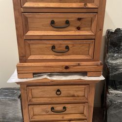 Bedroom Set 3 Pieces.  Solid Real Wood
