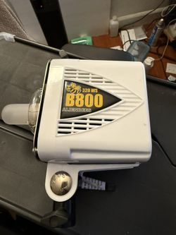  Photoflash Alienbees B800 320ws Pro For Sale.