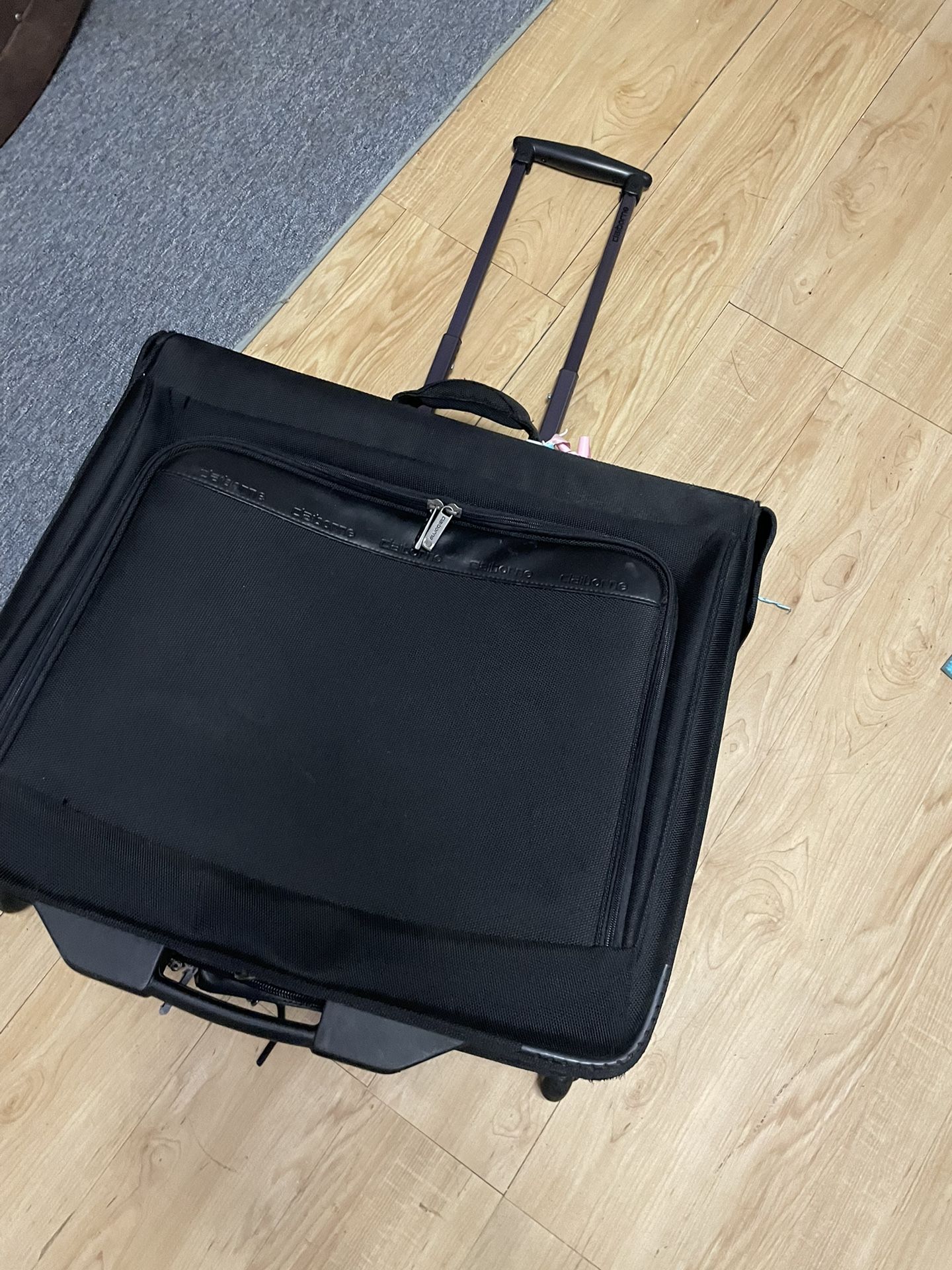 Garment Wheeled Bag