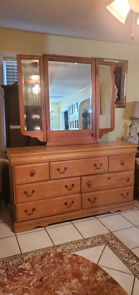 Dresser With Mirror Solid Wood