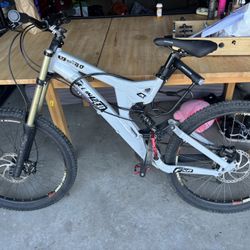 Mountain Bike 7 Speed