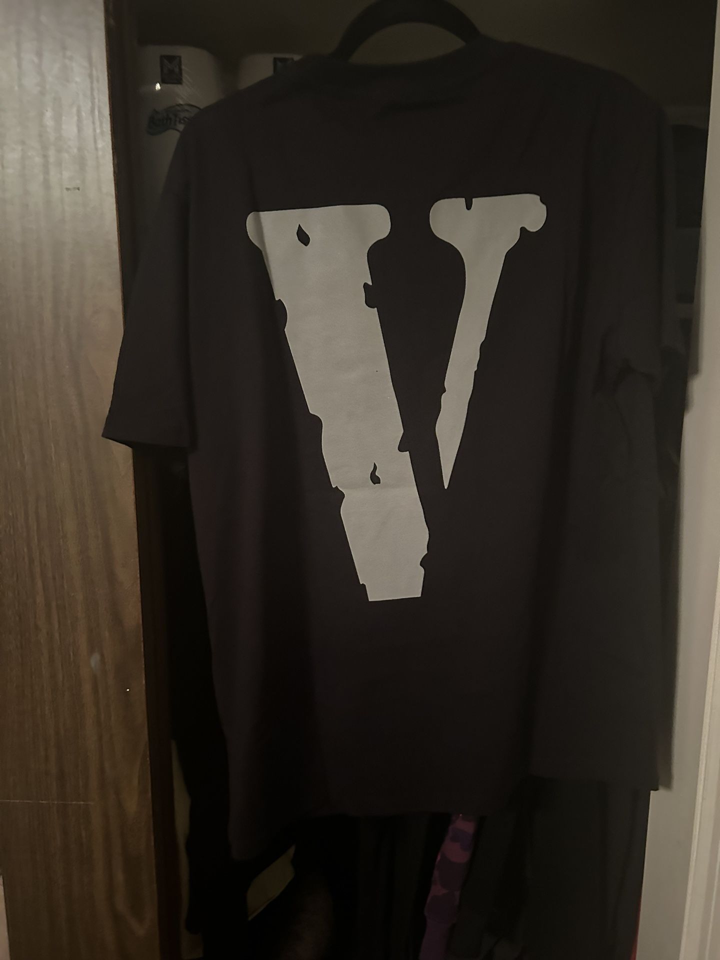 V Lone Reflective Grey Tee